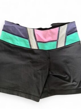 Lululemon reversible Women's Black Active Shorts with Colorblock Waistband